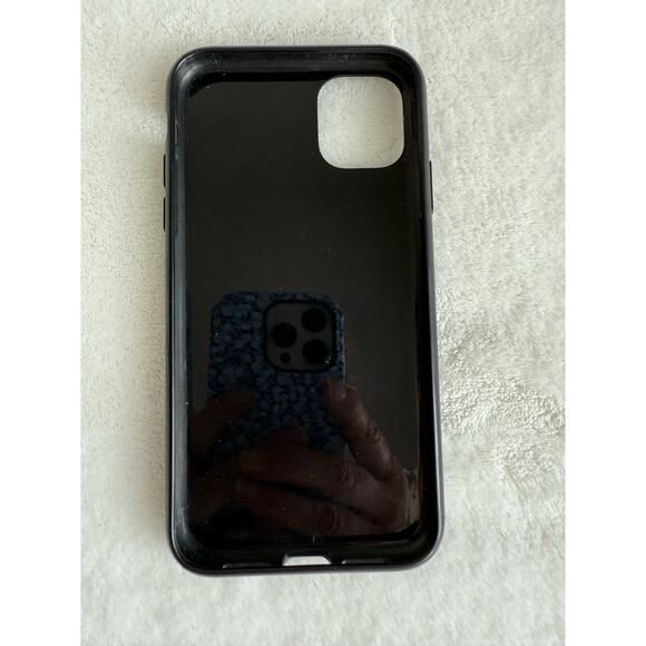 Casely 11 Pro iPhone Case Black White Plaid Fall Holiday Accent‎ Accessory - Picture 3 of 6